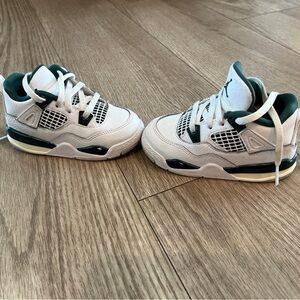 Nike Kids Sneakers White and Green